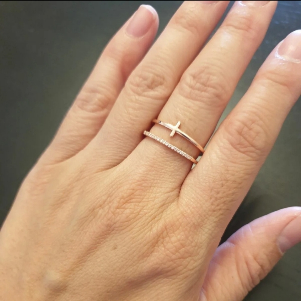 Cross Ring
